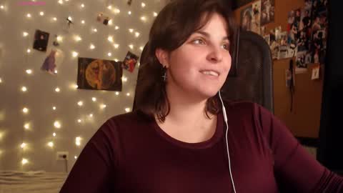 Saya online show from October 28, 10:03 pm