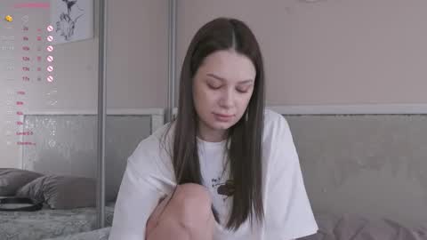 Nicole online show from February 22, 6:03 am