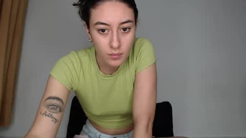 Chloe  online show from October 3, 10:04 pm