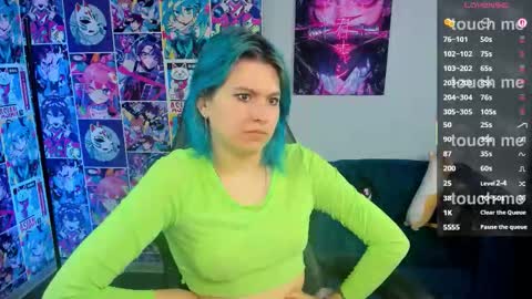 Snapshot of chloebloss0m chatting on October 9, 3:21 am Boni online show from October 9, 3:21 am