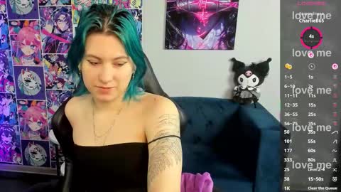 Snapshot of chloebloss0m chatting on October 1, 3:11 am Boni online show from October 1, 3:11 am