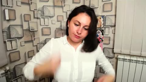 Chloe online show from October 19, 10:39 am