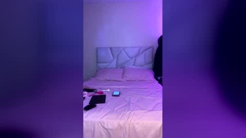 chloelopez_ online show from March 25, 3:12 am