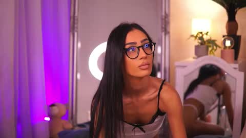 Chlo online show from October 5, 4:17 am