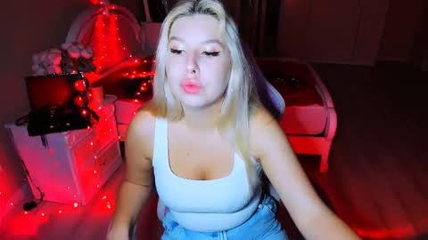 ChloeRicci online show from October 26, 11:11 pm