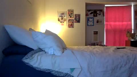 Chloe Lane online show from September 23, 6:06 pm