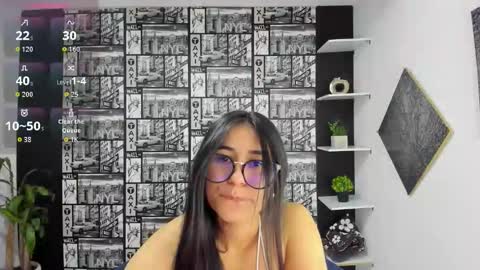 Snapshot of chloeturner_ chatting on October 7, 8:35 pm ChloeTurner online show from October 7, 8:35 pm
