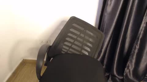 zi online show from October 15, 6:32 pm