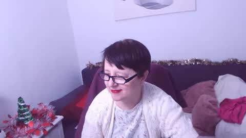 Christa online show from December 19, 2:38 am