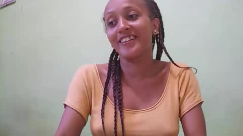 christine213 online show from April 10, 10:43 am