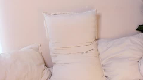 Christine Cardo online show from February 19, 7:24 pm