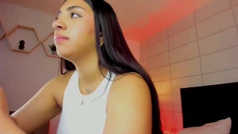 Christine  online show from October 27, 12:01 pm