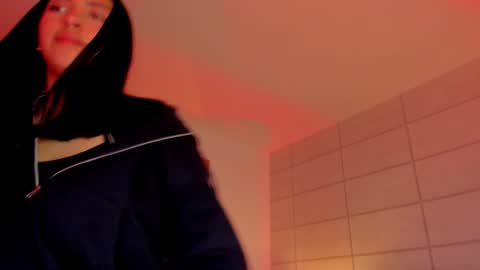 Christine  online show from December 19, 12:08 pm