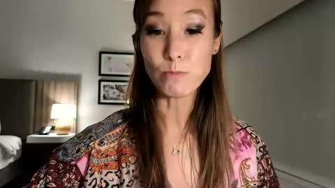 Snapshot of christy_love chatting on December 22, 2:39 am Christy Love online show from December 22, 2:39 am