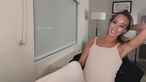 Snapshot of christy_love chatting on January 2, 3:37 am Christy Love online show from January 2, 3:37 am