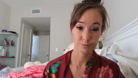 Snapshot of christy_love chatting on December 2, 10:10 pm Christy Love online show from December 2, 10:10 pm