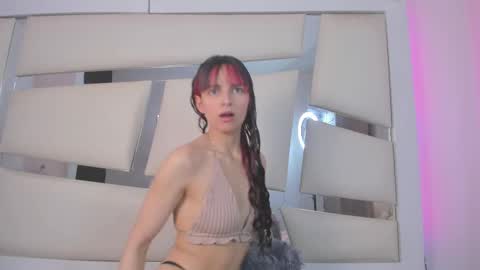 instagram chrystaljade.1 online show from March 4, 1:17 pm