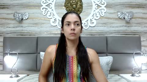 Snapshot of ciara_connor chatting on January 3, 3:27 am ... ... online show from January 3, 3:27 am