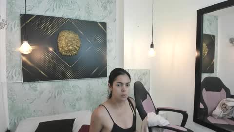 Snapshot of ciara_connor chatting on March 5, 11:17 am ... ... online show from March 5, 11:17 am