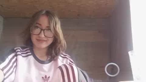 Olivia online show from June 19, 9:24 am