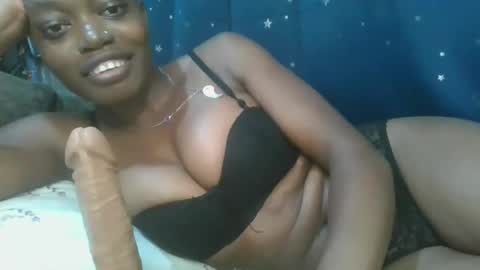 Snapshot of cilia_petite chatting on March 12, 10:07 pm cilia petite online show from March 12, 10:07 pm