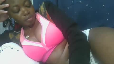 Snapshot of cilia_petite chatting on March 7, 7:08 am cilia petite online show from March 7, 7:08 am