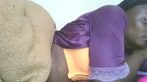 Snapshot of cilia_petite chatting on October 3, 10:59 pm cilia petite online show from October 3, 10:59 pm