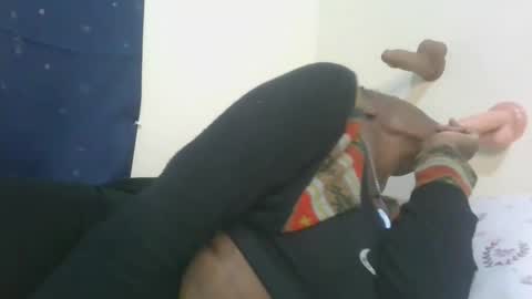 Snapshot of cilia_petite chatting on February 9, 7:52 pm cilia petite online show from February 9, 7:52 pm