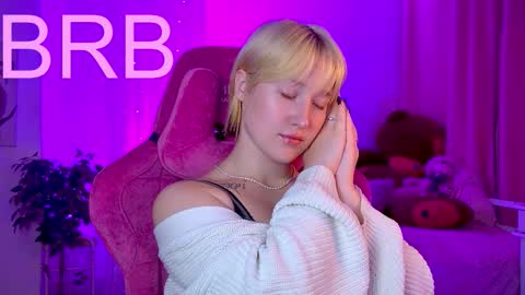 Cin Bellamy online show from September 29, 2:49 am