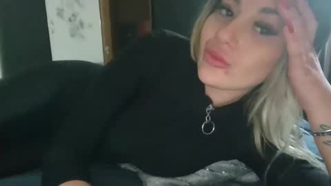 GreenKarina online show from January 17, 8:33 pm