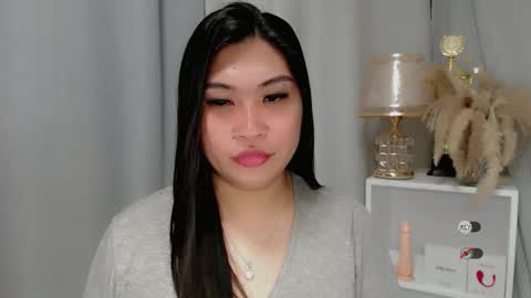 CLAIRE online show from May 22, 6:44 am