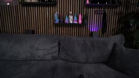 ClaraStylezZ online show from April 26, 7:22 pm