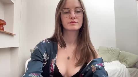 classyandgirly online show from March 2, 8:04 pm