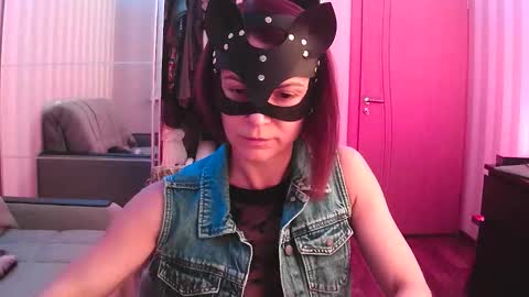 cleo_catra online show from October 10, 2:22 pm
