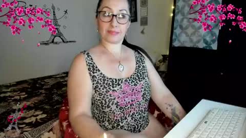 cleo_christmas online show from May 29, 12:08 am
