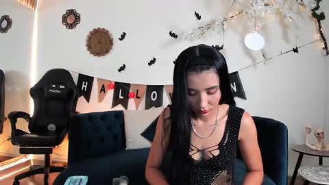 Snapshot of cloe_taylor__ chatting on October 12, 3:53 am CLOE online show from October 12, 3:53 am