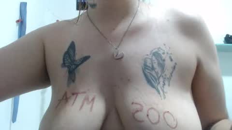 Snapshot of cloepussy chatting on September 15, 7:10 pm cloepussy online show from September 15, 7:10 pm