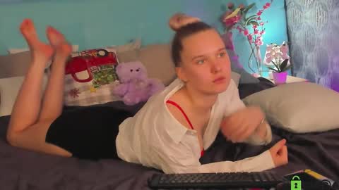 Alice online show from March 2, 7:15 am