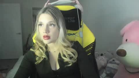 BELLA online show from May 2, 12:58 am