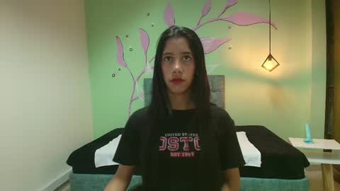 C O N N I E online show from February 10, 12:08 pm