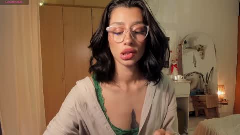 Snapshot of connie_deep chatting on December 29, 1:06 pm connie online show from December 29, 1:06 pm