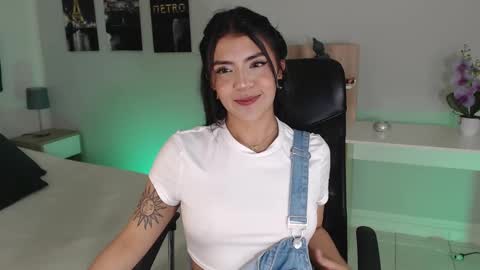 Connie online show from December 29, 5:33 pm