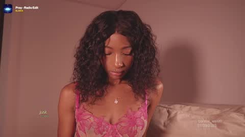 Snapshot of connie_west0 chatting on March 1, 10:21 pm   independent model online show from March 1, 10:21 pm