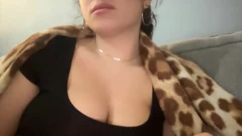 Snapshot of coolcat346 chatting on October 21, 12:58 am coolcat346 online show from October 21, 12:58 am
