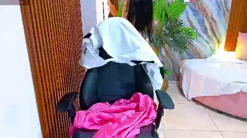 corall_tay1 online show from July 16, 12:32 pm