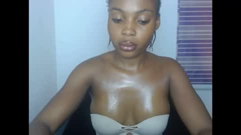 Snapshot of cornxcunt chatting on October 15, 4:20 pm cornxcunt online show from October 15, 4:20 pm