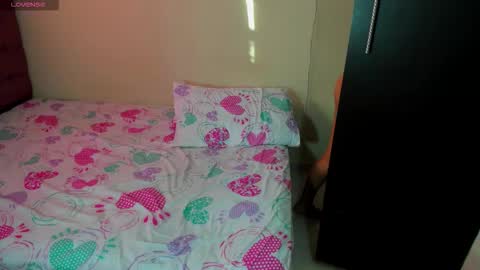 couple_megan_and_jhon2 online show from November 11, 8:39 pm