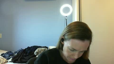 Anny online show from November 6, 10:43 am