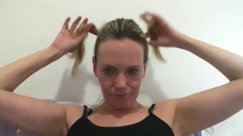 Snapshot of crazyanny chatting on January 26, 1:09 am Anny online show from January 26, 1:09 am