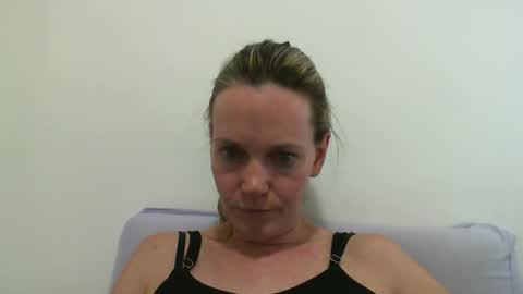 Snapshot of crazyanny chatting on January 19, 11:53 pm Anny online show from January 19, 11:53 pm